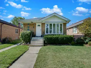 2718 S East Avenue Berwyn IL 60402 MLS #MRD12487641 52 broker reciprocity