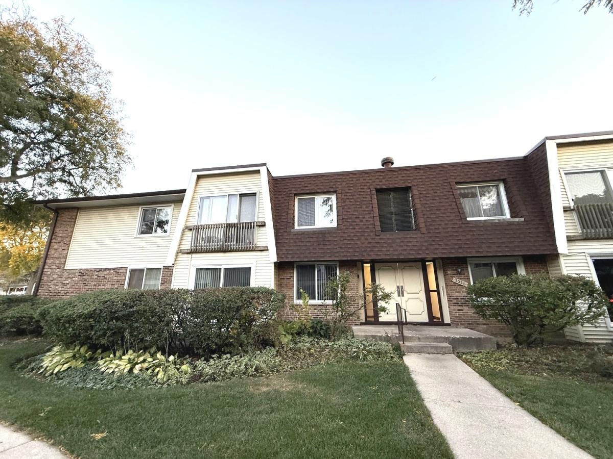 3026 Roberts Drive #4 Woodridge IL 60517 MLS #MRD12502212 29 MLS #MRD12502212 image #0