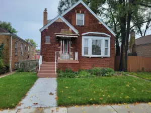 9528 S Bennett Avenue Chicago IL 60617 MLS #MRD12504343 62 broker reciprocity