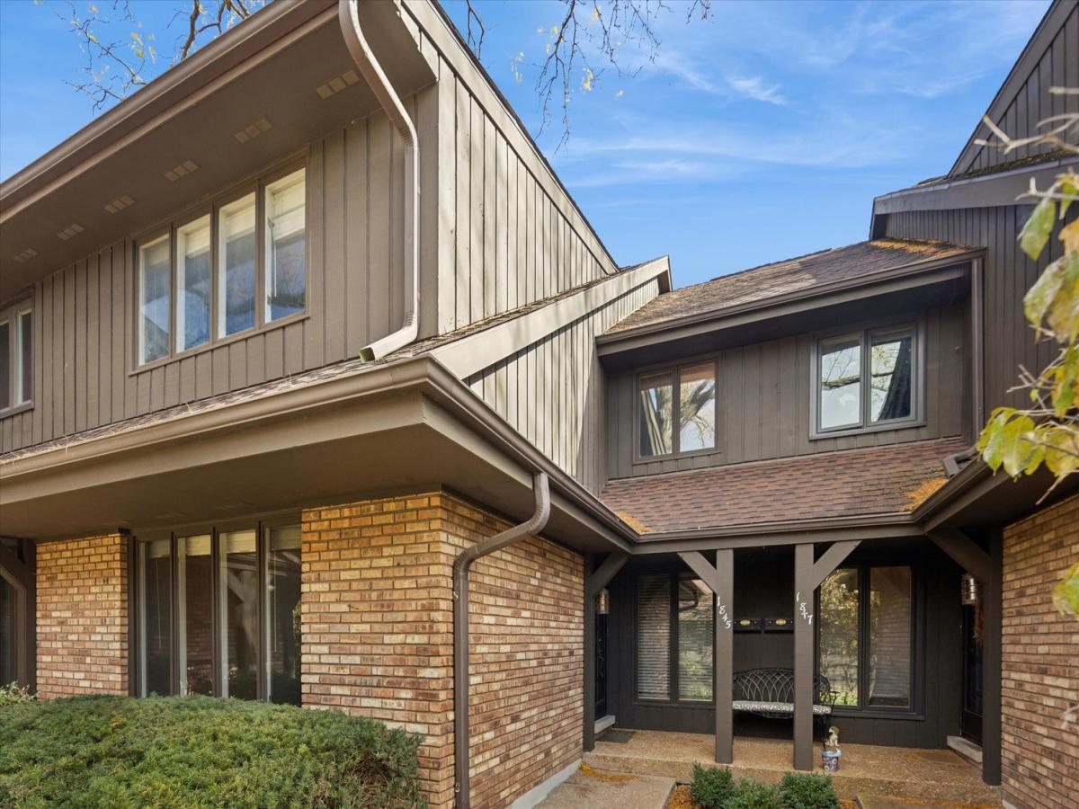 1845 Mission Hills Lane Northbrook IL 60062 MLS #MRD12502292 45 MLS #MRD12502292 image #0