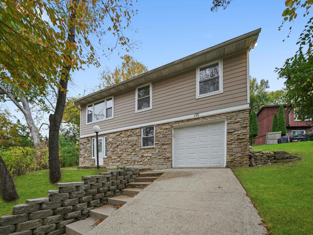 171 LAKESHORE Drive Carpentersville IL 60110 MLS #MRD12502320 45 MLS #MRD12502320 image #0