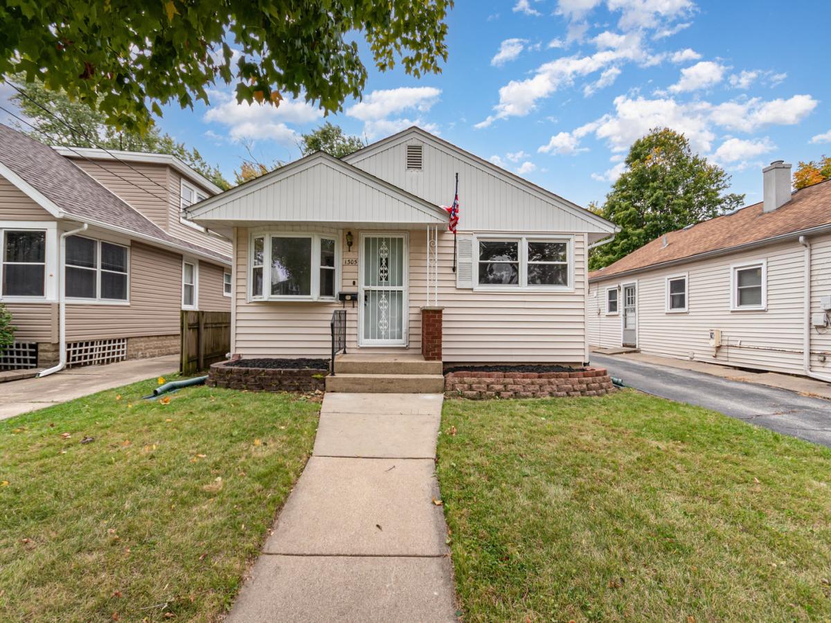 1305 Superior Street Aurora IL 60505 MLS #MRD12502369 45 MLS #MRD12502369 image #0