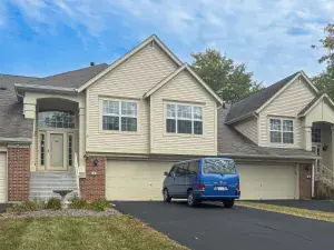 144 E Bailey Road #L Naperville IL 60565 MLS #MRD12502754 46 broker reciprocity
