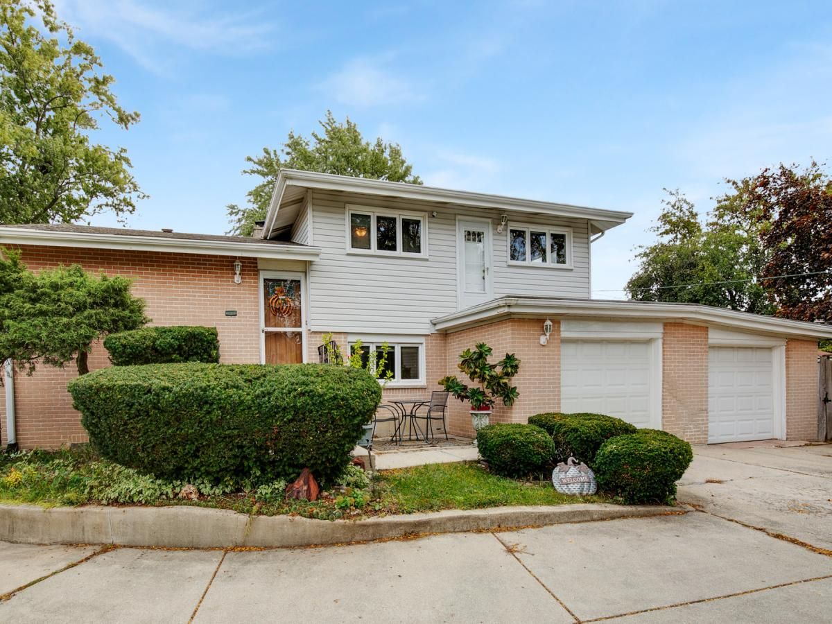 2521 Gayle Court Glenview IL 60025 MLS #MRD12502485 45 MLS #MRD12502485 image #0