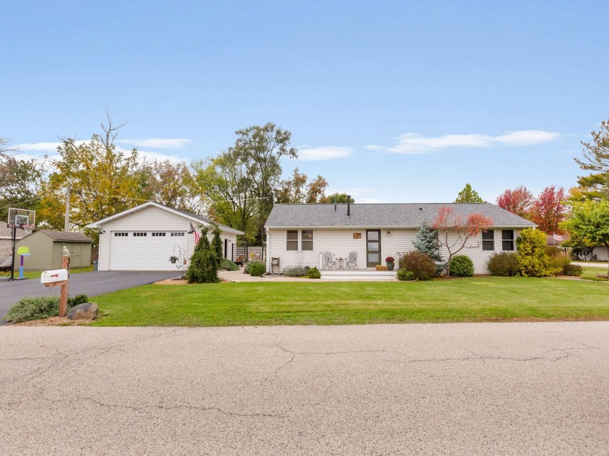 315 Grand Boulevard Wauconda IL 60084 MLS #MRD12502521 45 MLS #MRD12502521 image #0
