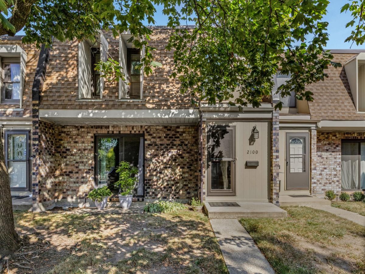 2100 Country Club Drive Woodridge IL 60517 MLS #MRD12502662 45 MLS #MRD12502662 image #0