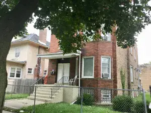 739 N Hamlin Avenue Chicago IL 60624 MLS #MRD12498941 50 broker reciprocity