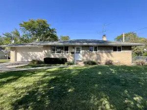 227 Kentucky Street Park Forest IL 60466 MLS #MRD12491341 62 broker reciprocity