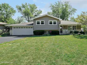 8020 Barrymore Drive Darien IL 60561 MLS #MRD12406957 62 broker reciprocity