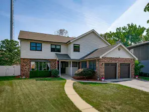 421 S Sunnyside Avenue Elmhurst IL 60126 MLS #MRD12491845 50 broker reciprocity