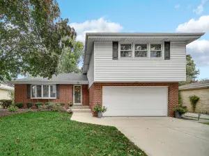 640 Rodenburg Road Roselle IL 60172 MLS #MRD12478062 58 broker reciprocity