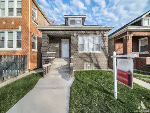 8055 S Avalon Avenue Chicago IL 60619 MLS #MRD12488638 48 broker reciprocity