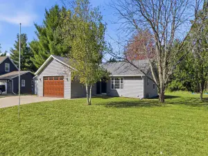 218 N Brinton Avenue Dixon IL 61021 MLS #MRD12495422 64 broker reciprocity