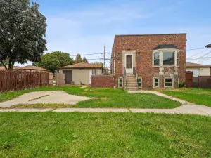 1622 S 48th Court Cicero IL 60804 MLS #MRD12346941 50 broker reciprocity