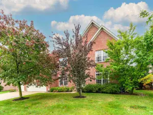 2 Prairie Landing Court Hawthorn Woods IL 60047 MLS #MRD12420503 52 broker reciprocity