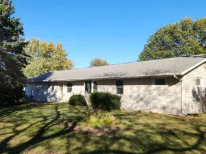 1176 Bay Drive Dixon IL 61021 MLS #MRD12402405 52 broker reciprocity
