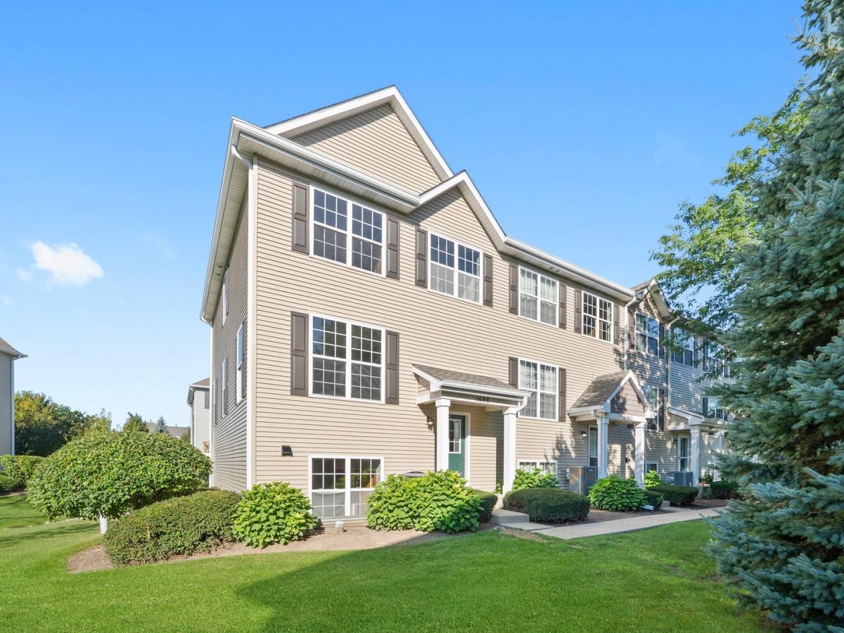 1688 W Turtle Creek Lane Round Lake IL 60073 MLS #MRD12503210 45 MLS #MRD12503210 image #0