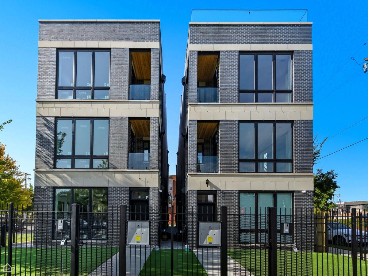 3900 S Lake Park Avenue #1 Chicago IL 60653 MLS #MRD12503323 45 MLS #MRD12503323 image #0