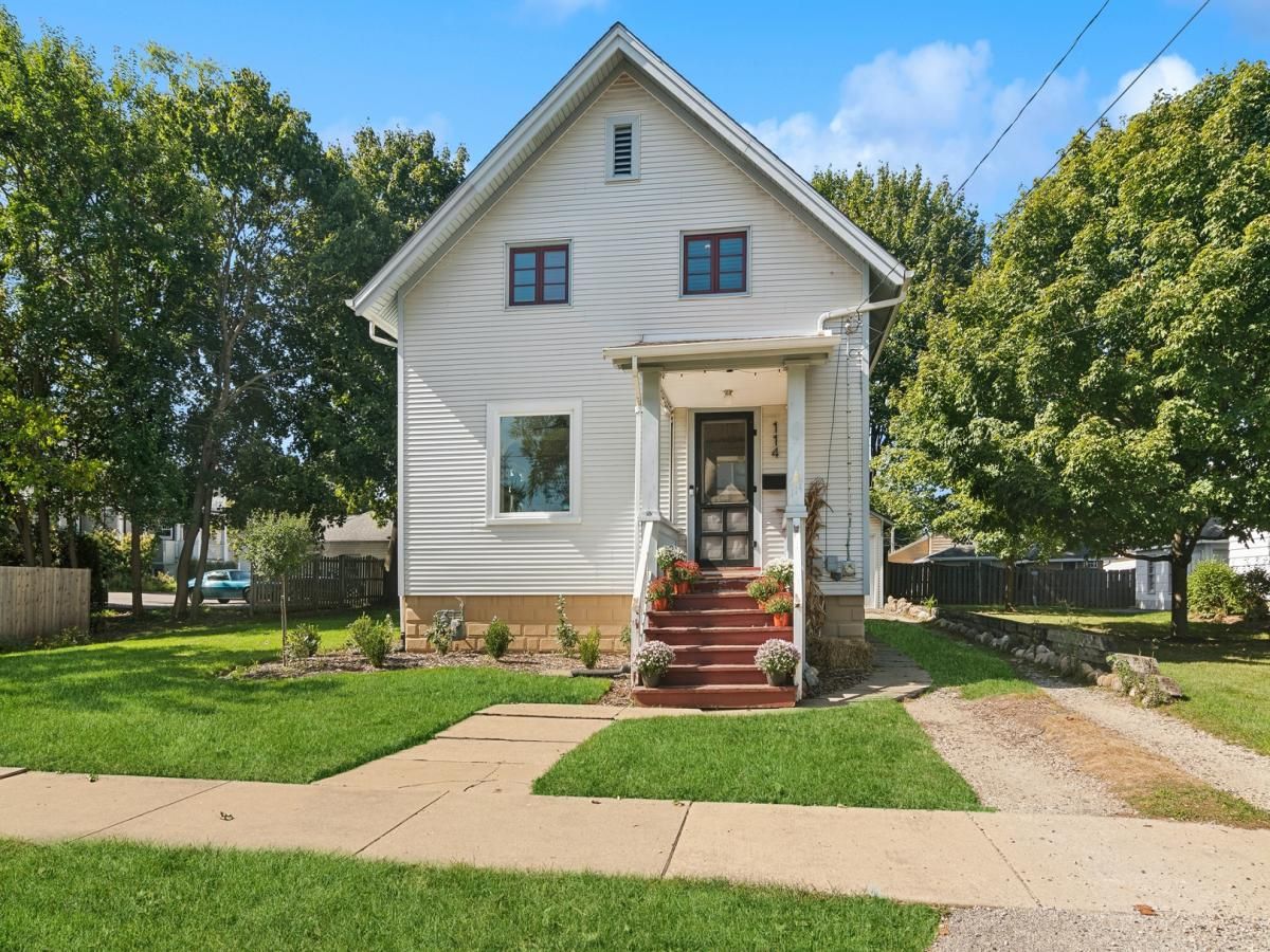 114 Harrison Street Barrington IL 60010 MLS #MRD12503374 41 MLS #MRD12503374 image #0