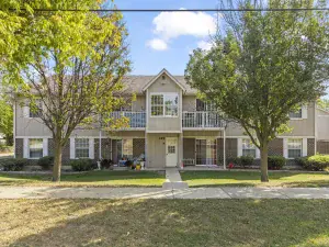 239 N Mill Road #403-A Addison IL 60101 MLS #MRD12503022 62 broker reciprocity