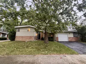 829 W Windsor Avenue Crete IL 60417 MLS #MRD12494946 52 broker reciprocity