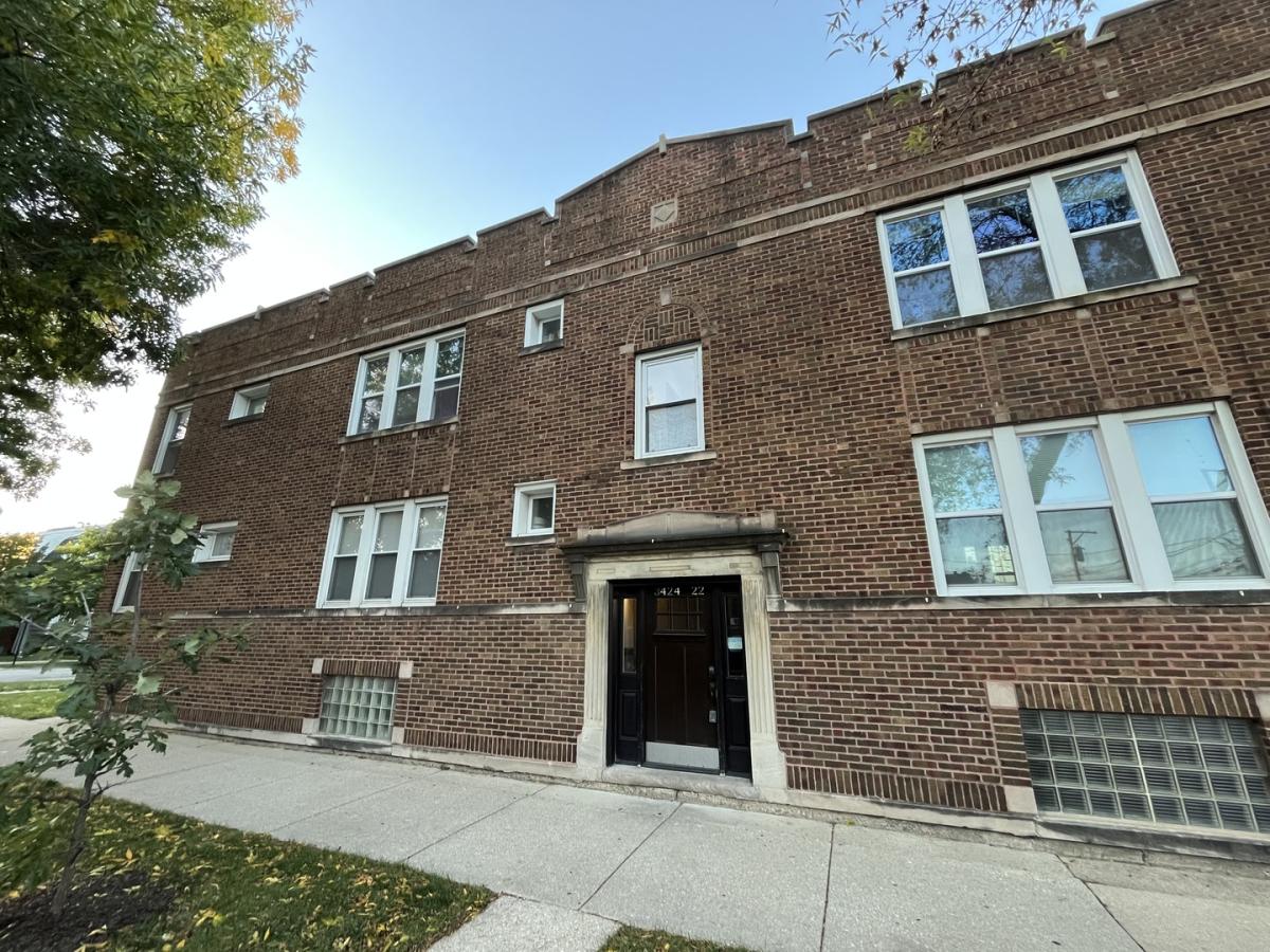 3422 W Waveland Avenue #1E Chicago IL 60618 MLS #MRD12503831 45 MLS #MRD12503831 image #0