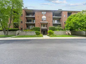 1275 E Baldwin Lane #504 Palatine IL 60074 MLS #MRD12500796 54 broker reciprocity