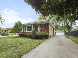 4308 W 91st Place Oak Lawn IL 60453 MLS #MRD12500765 52 broker reciprocity