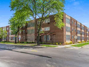 9245 Irving Park Road #2E Schiller Park IL 60176 MLS #MRD12502983 48 broker reciprocity