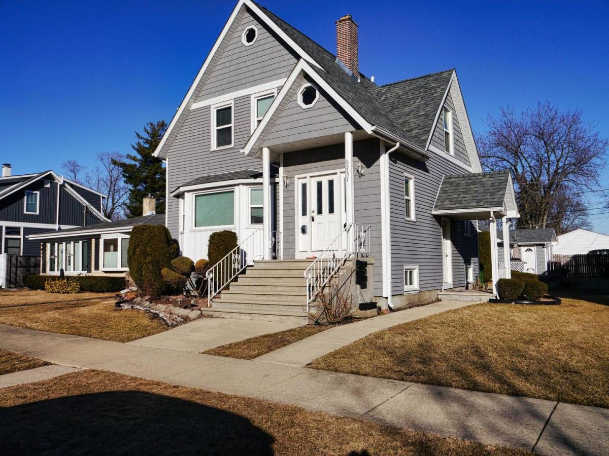 9837 Minnick Avenue Oak Lawn IL 60453 MLS #MRD12504067 45 MLS #MRD12504067 image #0