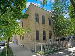 3005 W Cermak Road #3F Chicago IL 60623 MLS #MRD12502177 58 broker reciprocity