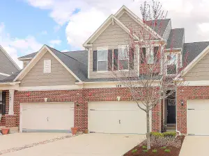 636 Forum Drive Roselle IL 60172 MLS #MRD12412890 46 broker reciprocity