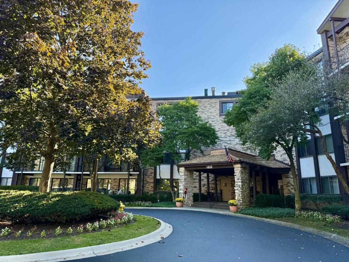 1400 N Yarmouth Place #315 Mount Prospect IL 60056 MLS #MRD12504182 45 MLS #MRD12504182 image #0