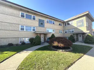 9245 Irving Park Road #2E Schiller Park IL 60176 MLS #MRD12502983 58 broker reciprocity