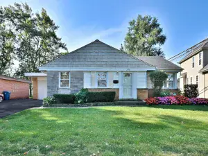 601 S 6th Avenue Maywood IL 60153 MLS #MRD12502941 56 broker reciprocity