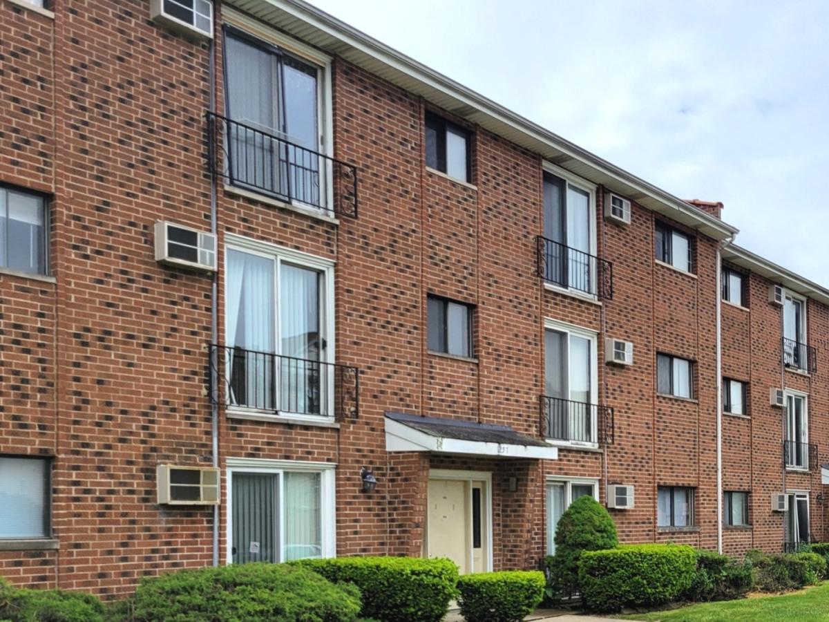 1257 Harding Avenue #A2 Des Plaines IL 60016 MLS #MRD12504750 45 MLS #MRD12504750 image #0