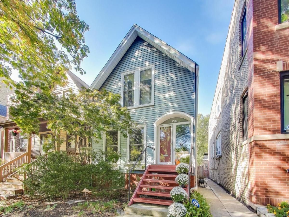 3536 N Marshfield Avenue Chicago IL 60657 MLS #MRD12505077 17 MLS #MRD12505077 image #0