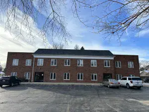 1001 E Chicago Avenue #111 Naperville IL 60540 MLS #MRD12099596 108 broker reciprocity