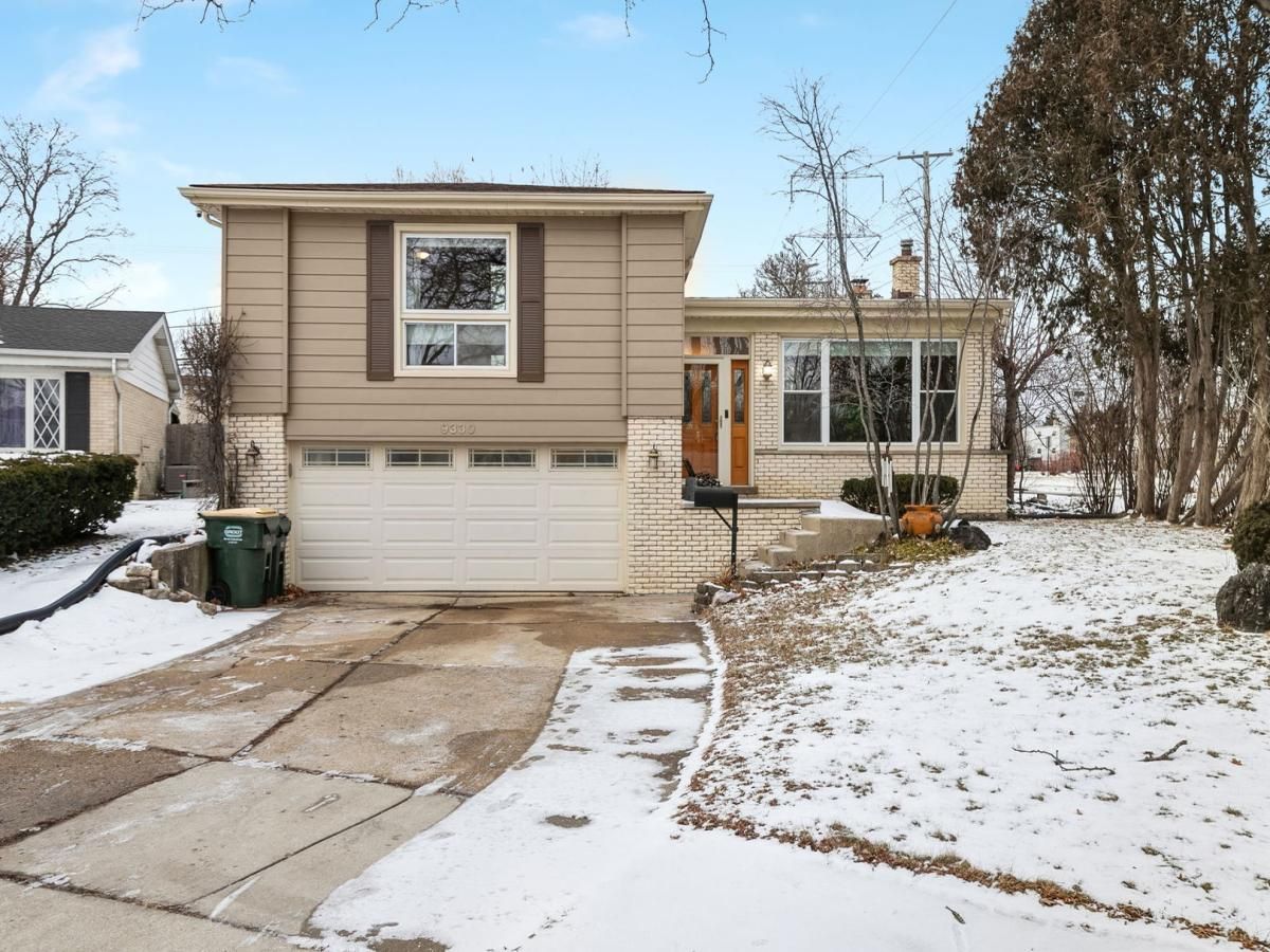 9330 Murray Court Morton Grove IL 60053 MLS #MRD12550073 45 MLS #MRD12550073 image #0