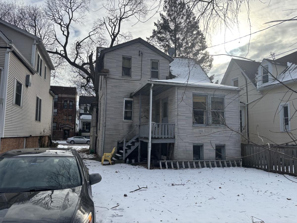 2128 W Eastwood Avenue Chicago IL 60625 MLS #MRD12552073 83 MLS #MRD12552073 image #0