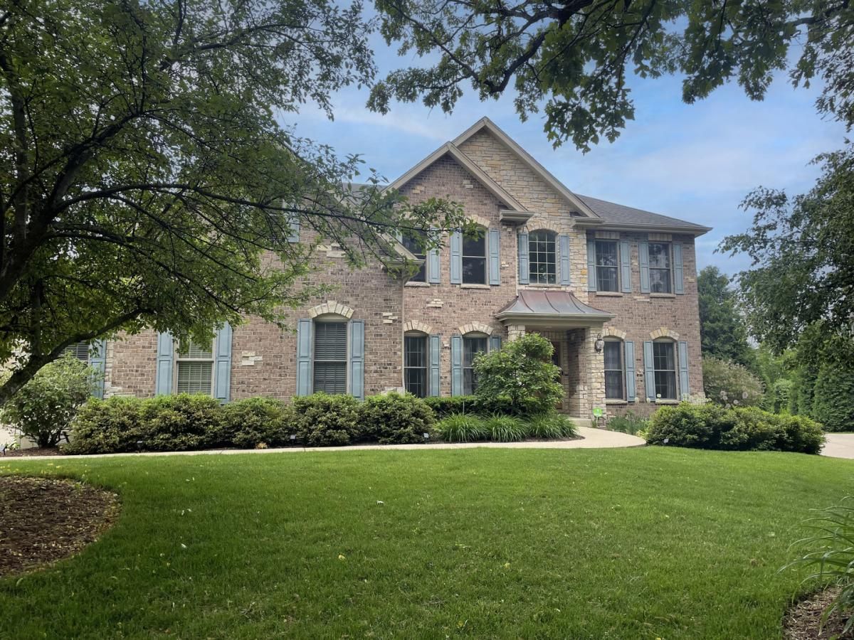 647 Oak Lane South Elgin IL 60177 MLS #MRD12552302 41 MLS #MRD12552302 image #0