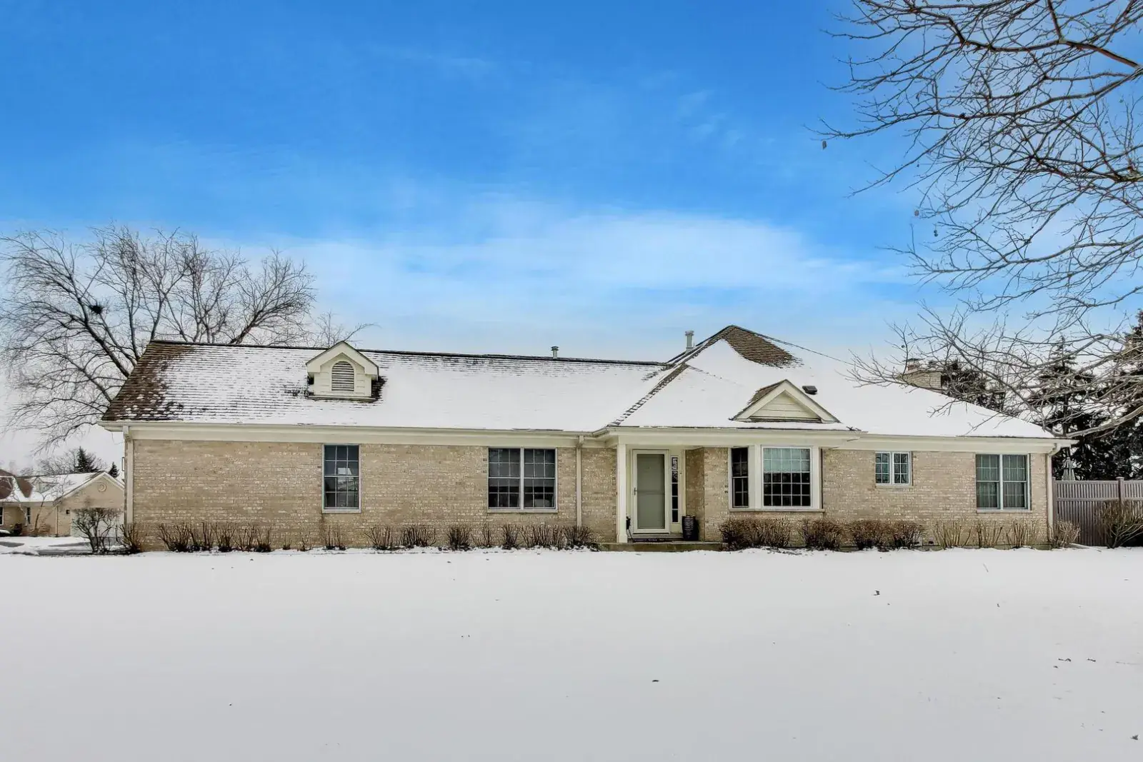 4408 Hammersmith Lane Glenview IL 60026 MLS #MRD12558815 | Farm Ranch Team