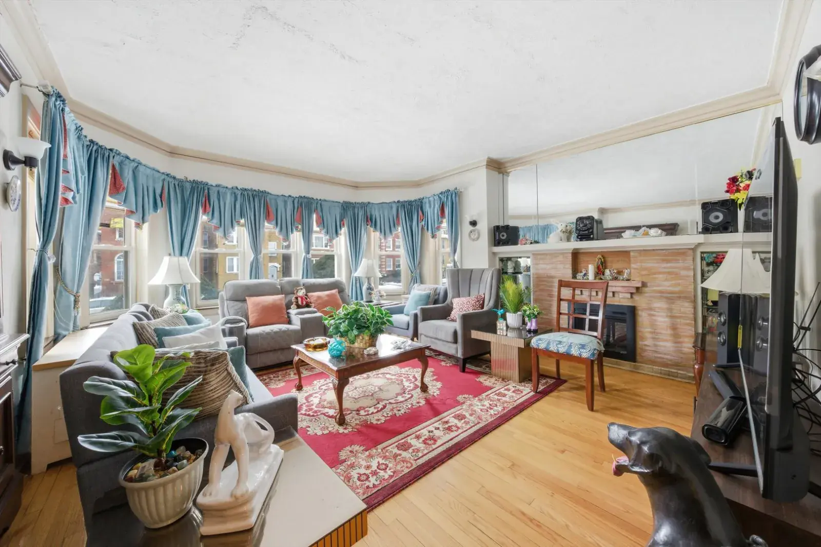 8019 S Rhodes Avenue Chicago IL 60619 MLS #MRD12560227 | Farm Ranch Team