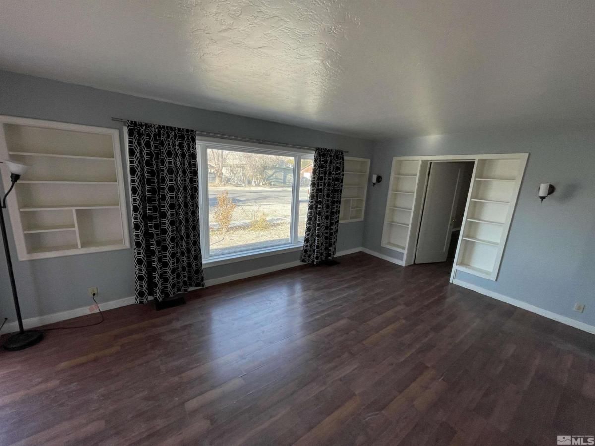 MLS #250005944 image #0