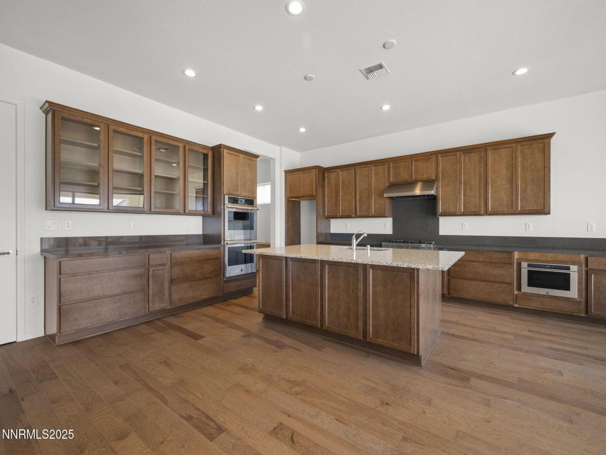 MLS #250050093 image #0
