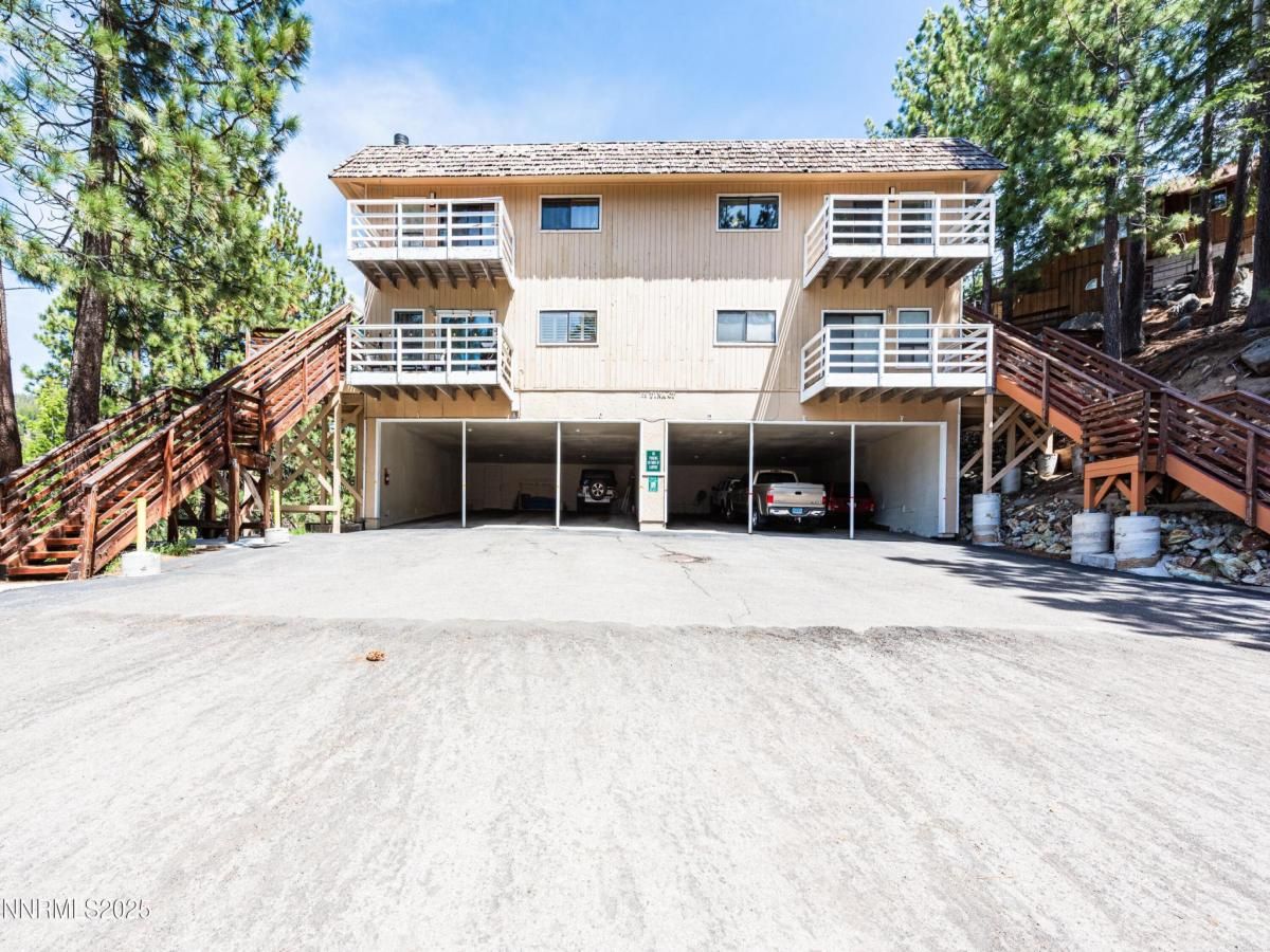 MLS #250050125 image #0