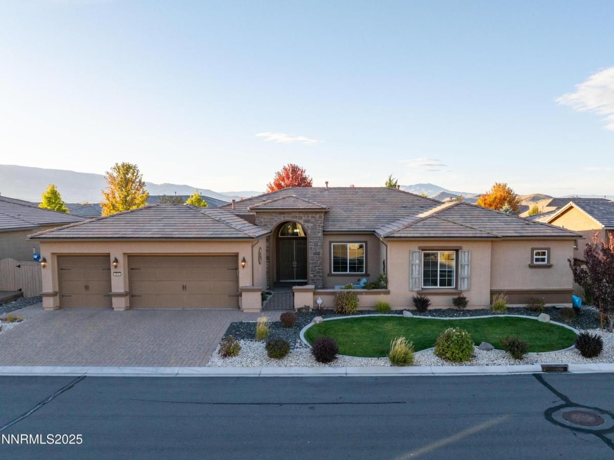 MLS #250050196 image #0