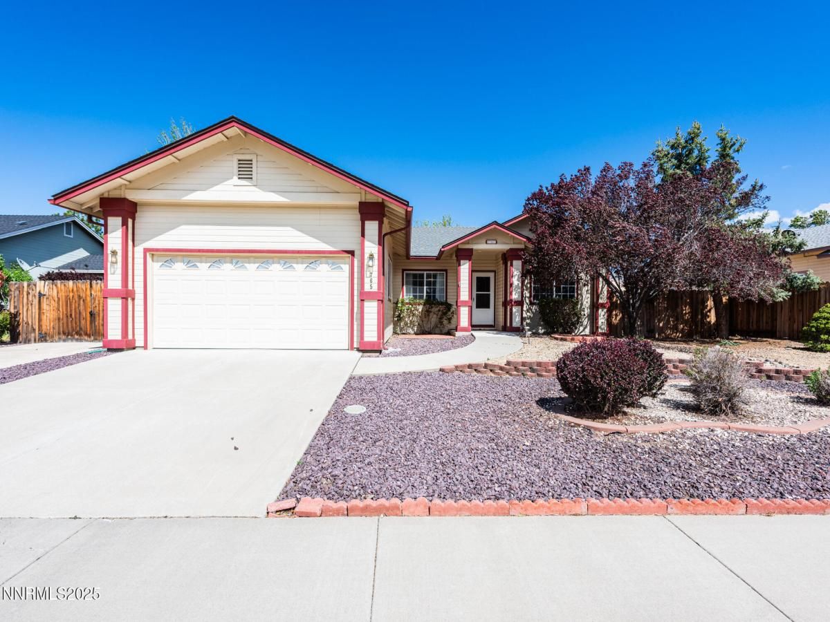 MLS #250050443 image #0