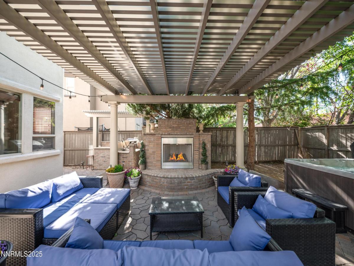 MLS #250050448 image #0