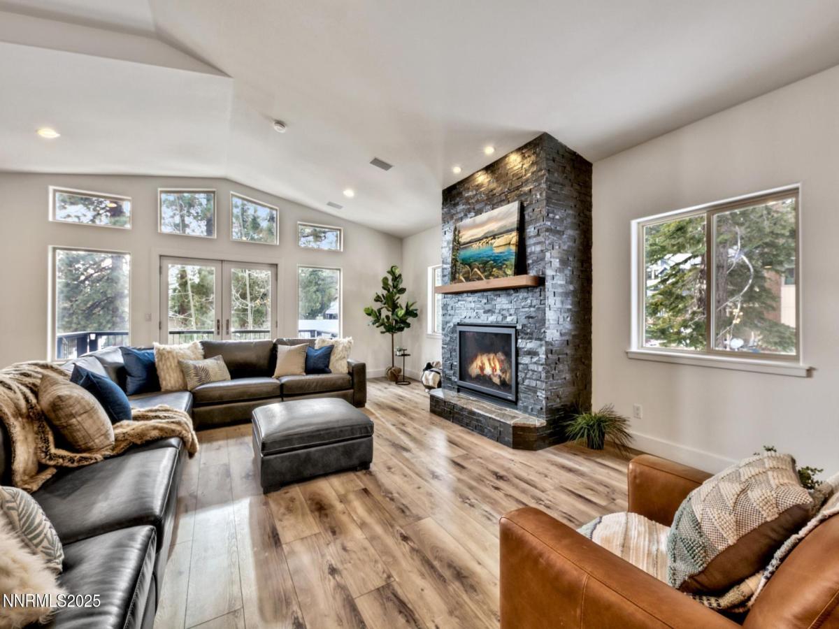 MLS #250050591 image #0